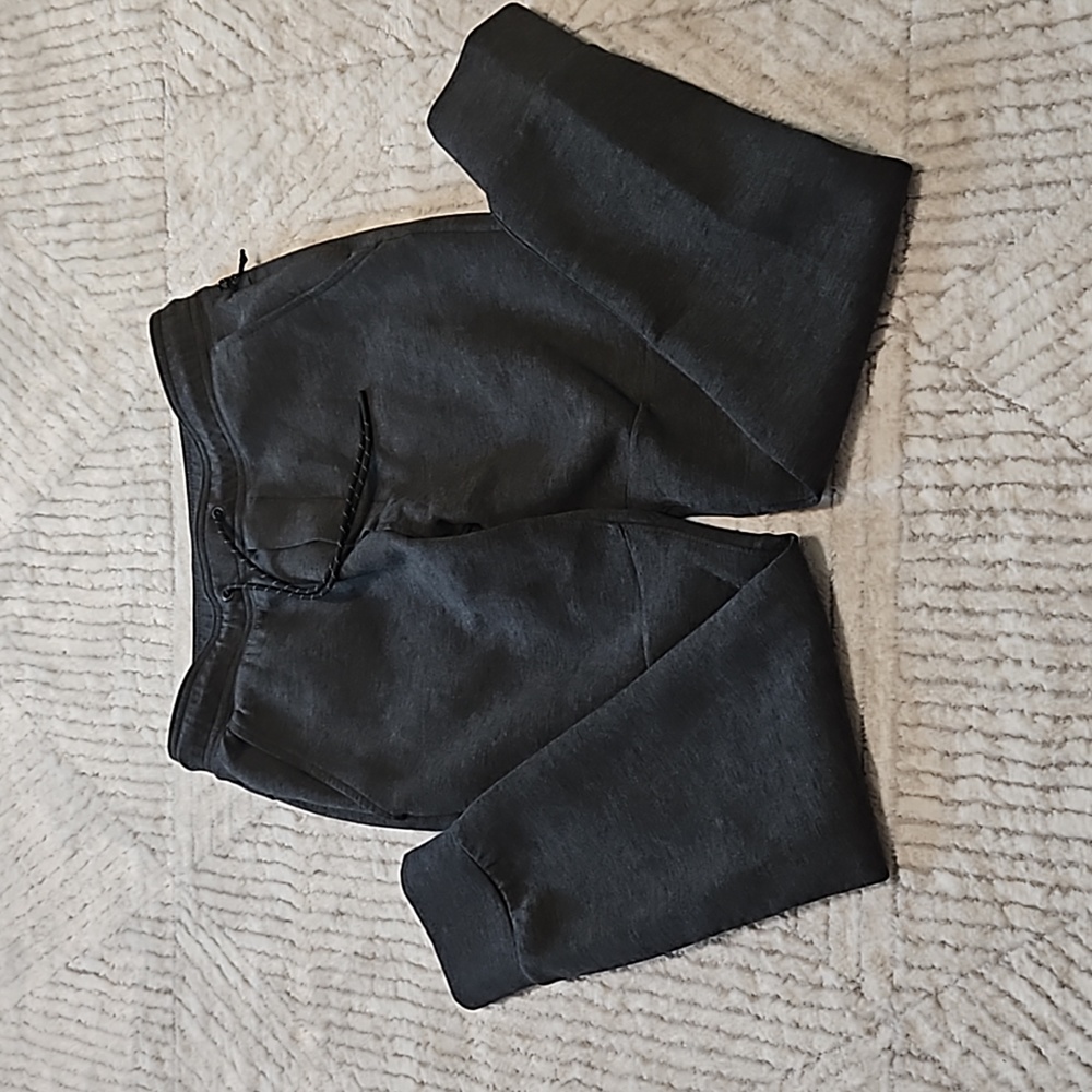 American Eagle men's joggers